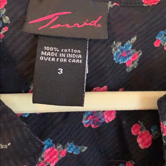 Torrid Floral Spring Blouse 3X - Picture 3 of 8